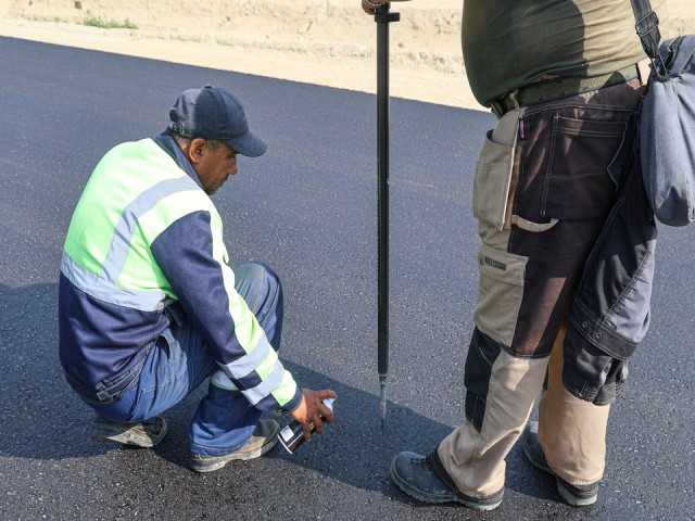 Работы по ремонту дорожного покрытия стартовали в Озерах