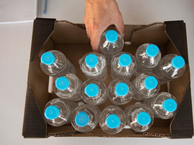 Пострадавшим от наводнения в Орске доставили питьевую воду из Черноголовки