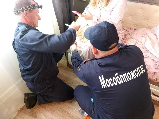 Спасатели освободили опухший палец жительницы Тучково от обручального кольца