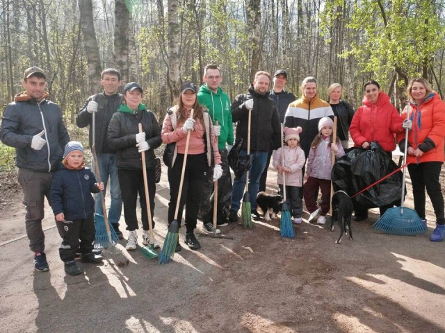 Красногорск сегодня мыли, чистили и убирали более 5 тыс. жителей