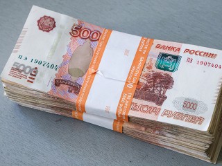 Мошенники вынудили жену участника СВО взять в кредит полтора миллиона рублей на «секретную миссию»