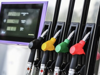 «От нефти это не зависит»: летом в Подмосковье изменятся цены на бензин
