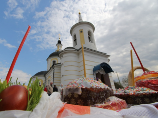 Стало известно, когда в храмах Рузского округа будут молиться на Пасху и освящать куличи