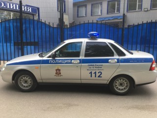 Неадекватного посетителя алкомаркета в Катюшках задержала полиция