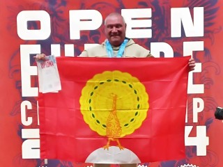 Денис Пузырев из Серпухова стал победителем открытого чемпионата Европы по пауэрлифтингу