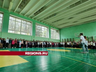 В Протвино в «День добрых дел» навестили пожилых людей и провели флешмоб