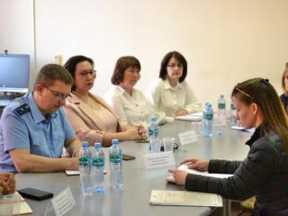 Положены ли земельные участки ветеранам боевых действий, рассказали на встрече с семьями  участников СВО в Серпухове