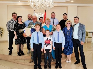50 лет рука об руку: семью Нестеровых в луховицком отделе ЗАГС поздравили с золотой свадьбой