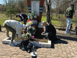 «День добрых дел»: звенигородские школьники навестят ветеранов и наведут порядок у мемориалов