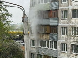 На улице Ворошилова случился пожар в многоэтажке