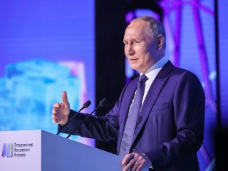 Путин сообщил о замедлении инфляции и ожидаемом росте ВВП