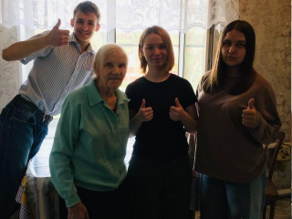 Волонтеры и школьники в Рузе помогли пожилым и инвалидам в «День добрых дел»
