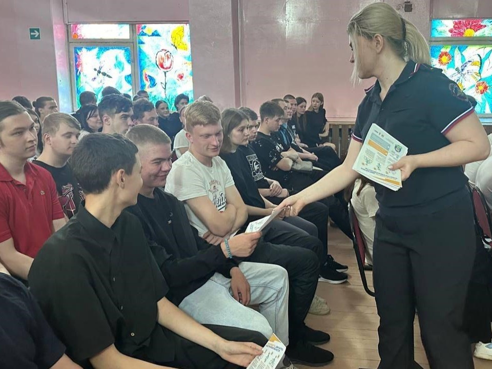 Правила поведения на дороге вспомнили студенты из Орехово-Зуева