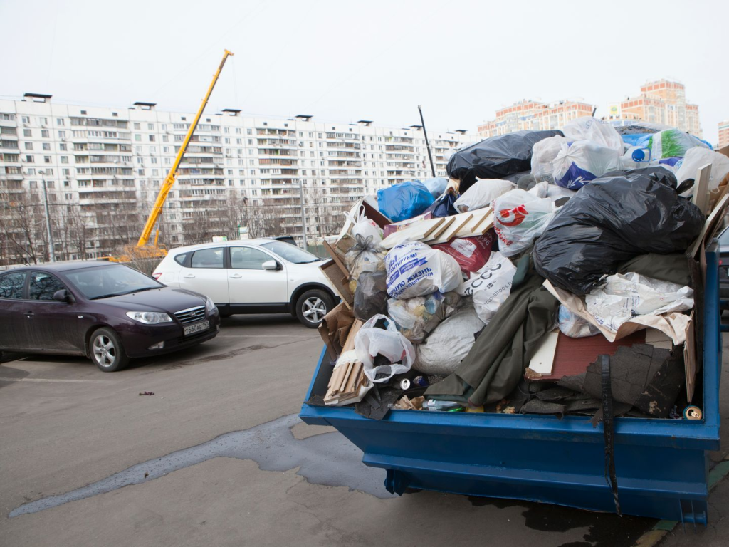 В округе вводят новый алгоритм вывоза мусора из СНТ | REGIONS.RU /  Красногорск