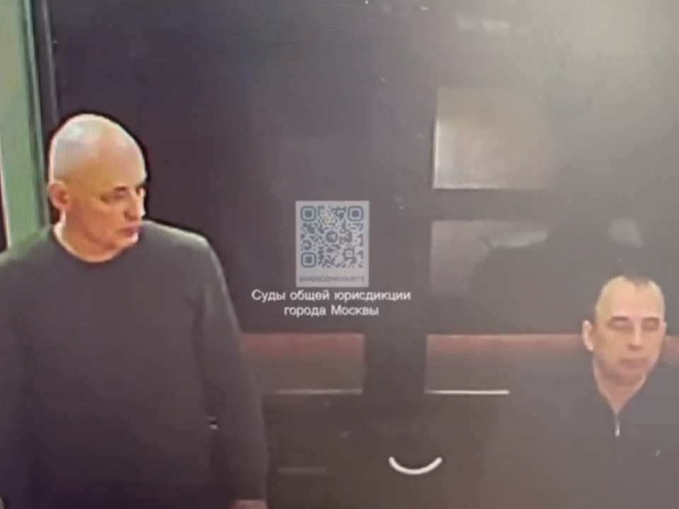 Главного врача Люберецкой больницы и его сотрудника обвиняют в получении взятки