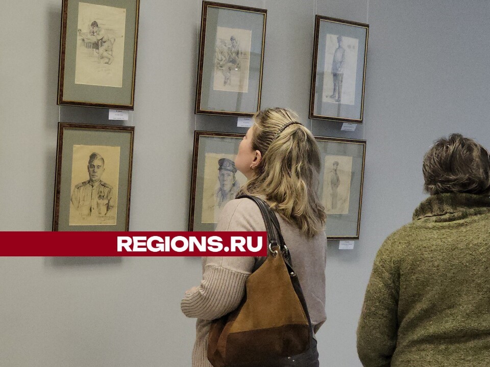 Более 50 художественных работ, посвященных Великой Отечественной войне, представлены на выставке в Лобне