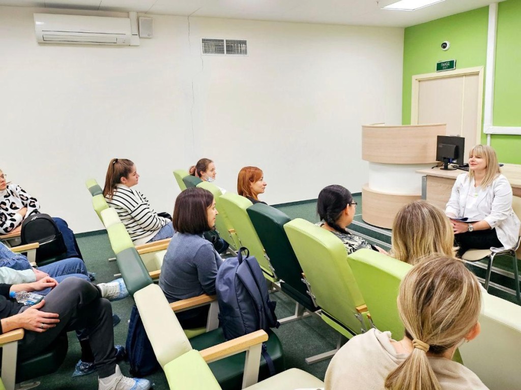 В женской консультации Раменского перинатальный психолог проведет занятие для будущих мам