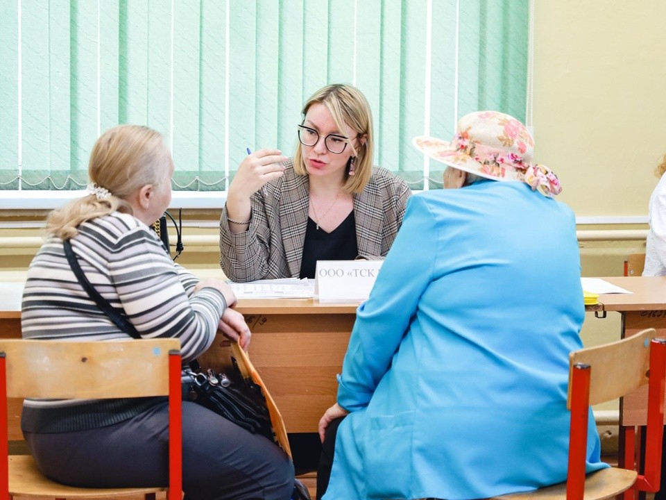 Жителям Химок помогут решить вопросы благоустройства на выездной администрации