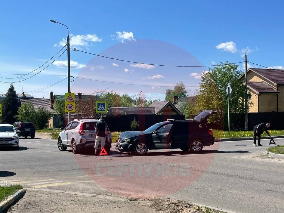 На улице Подольской водитель проигнорировал знак «Уступи дорогу» и спровоцировал ДТП