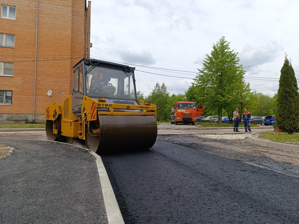 В поселке Горка ремонт дороги закончат досрочно