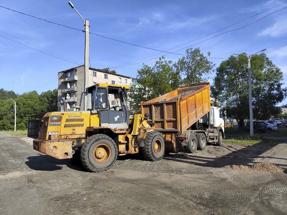 Двор на улице Первомайской в Рошале отремонтируют картами