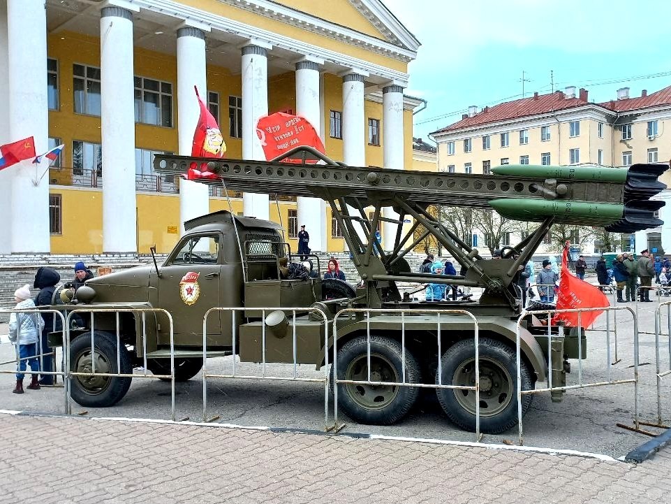 В Электростали в День Победы состоялся парад техники времен Великой Отечественной войны