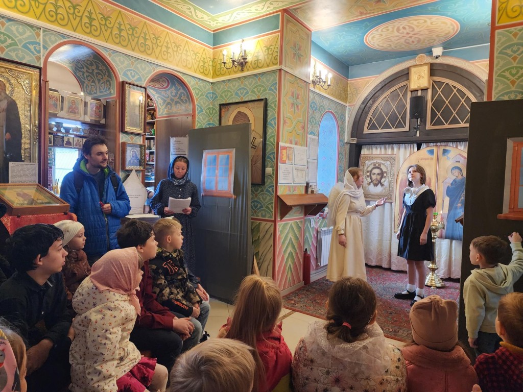 Воспитанники воскресной школы Красноармейска представили спектакль по мотивам христианской сказки