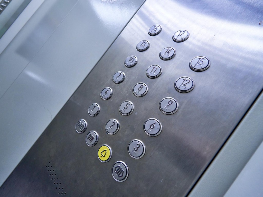 В Щелкове в этом году модернизируют 18 устаревших лифтов