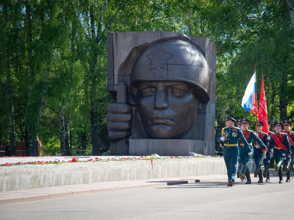 В Коломне ограничат движение и парковку транспорта в День Победы