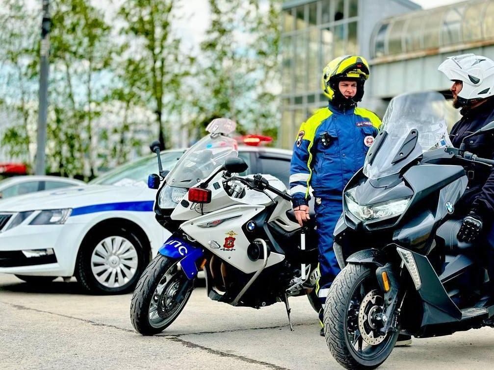 Подмосковные дорожники призывают мотоциклистов соблюдать правила дорожного движения