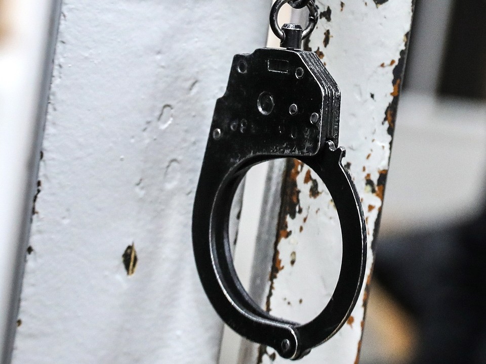 Мужчину задержан на западе Москвы при попытке сбыть более ста грамм мефедрона