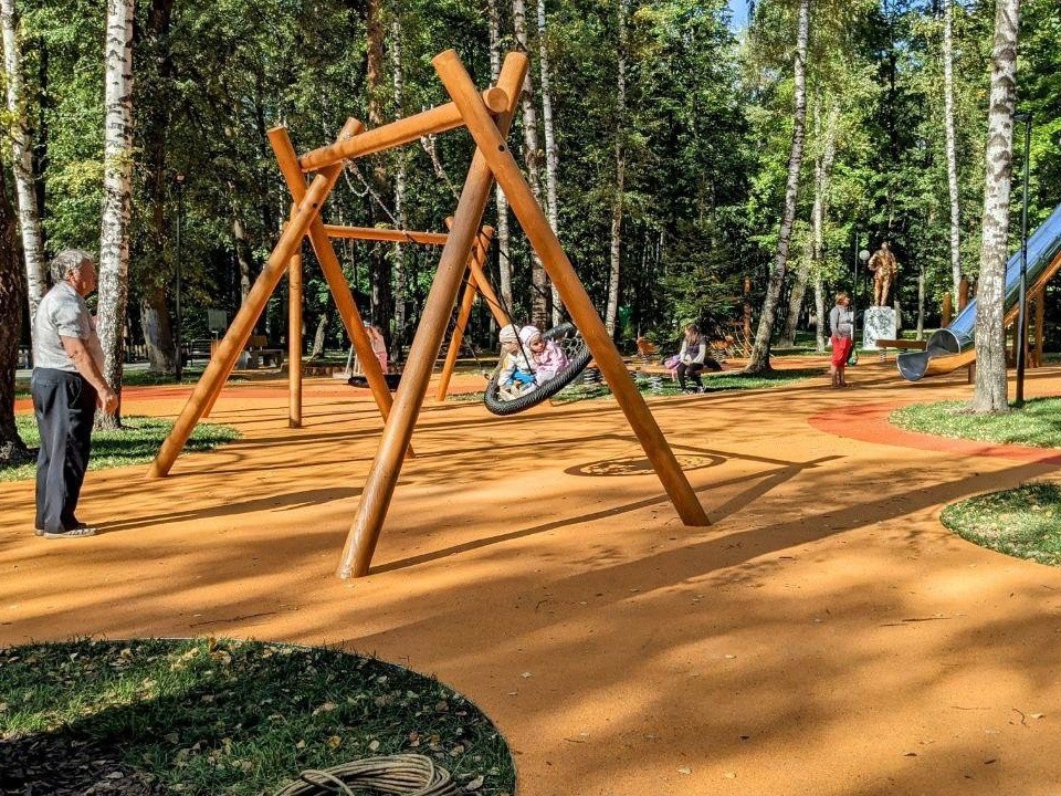 Детская площадка в Городском парке снова открыта для юных посетителей