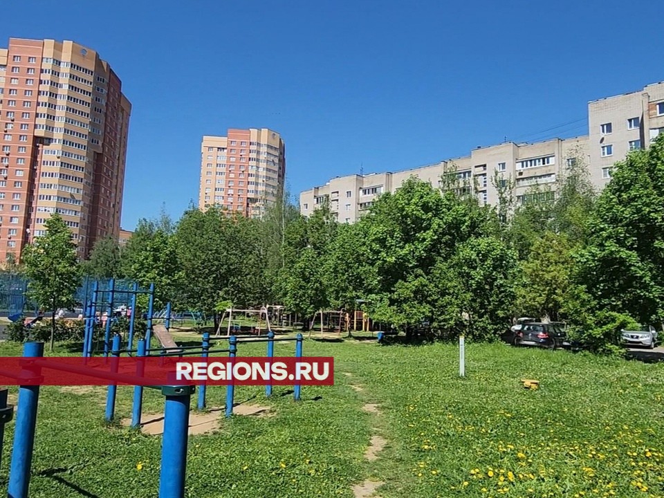 В Лесном городке заасфальтируют «народную тропу» по Фасадной улице