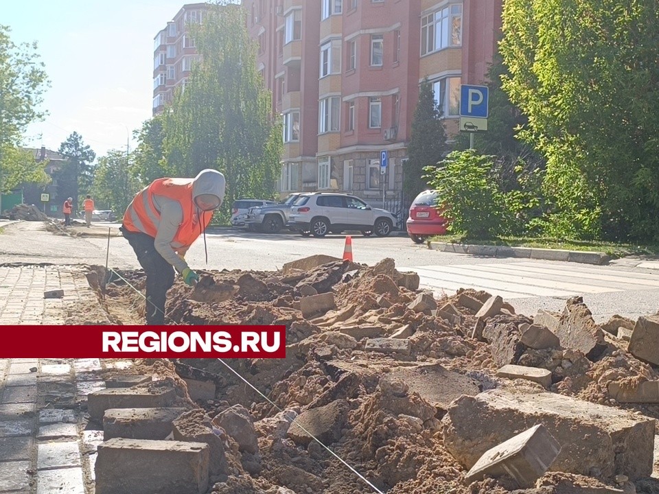 В Лобне на улице Юбилейная обновят бордюр