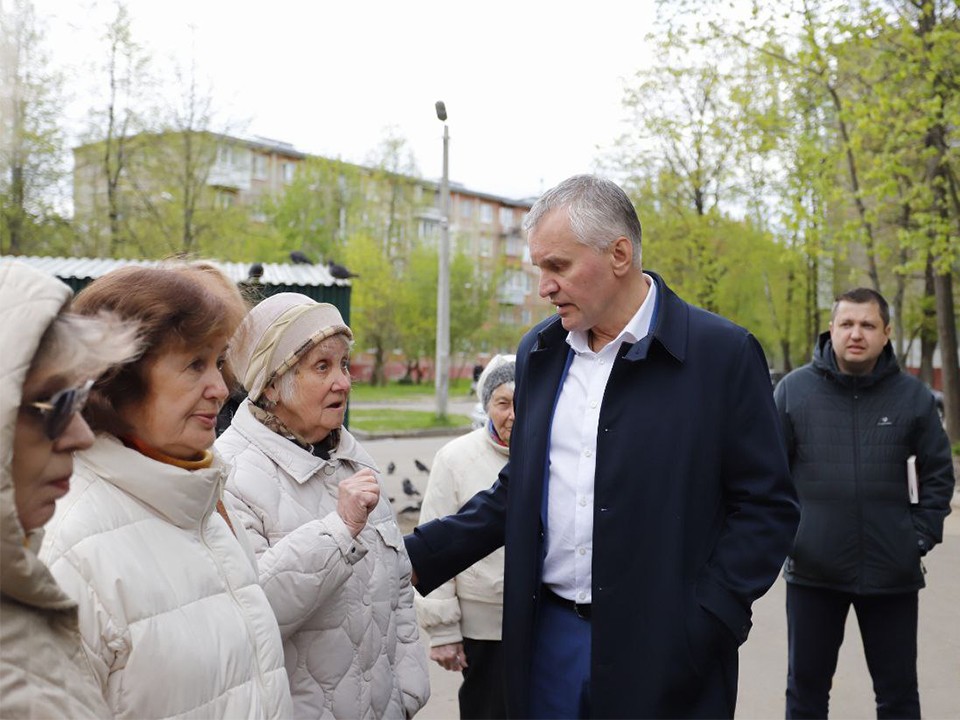 Глава г.о. Фрязино взял на личный контроль проблемы жильцов дома № 33 по улице Луговой
