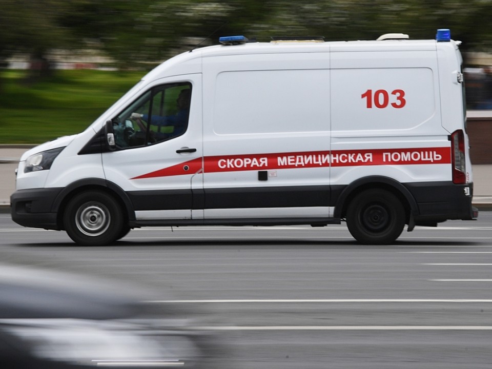 Врачи скорой помощи спасли от передозировки наркотиками трех мужчин в Балашихе