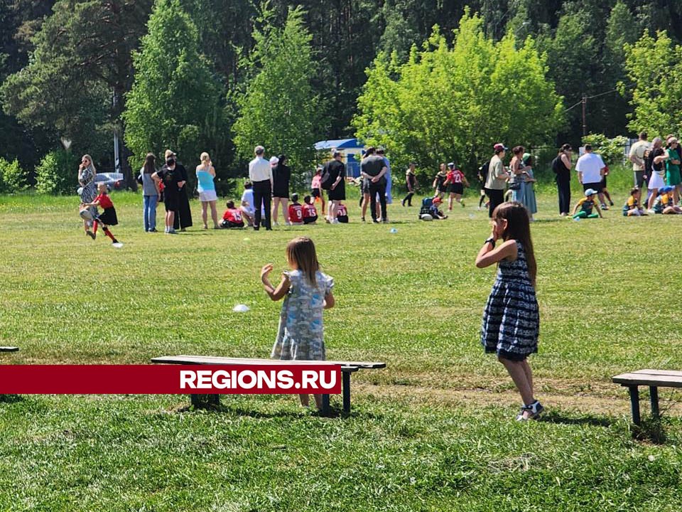 В поселке Свердловский в этом году пройдет реконструкция стадиона на улице Дзержинского