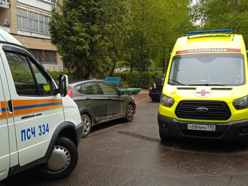 Спасатели помогли госпитализировать женщину с сердечным приступом в Ступине