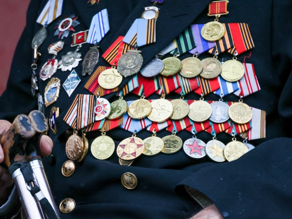 В России могут запретить продажу медалей и орденов ветеранов ВОВ