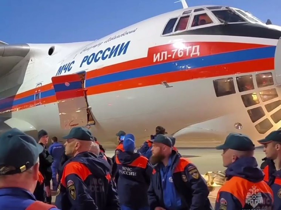 Вылетавшие для помощи в спасательной операции в Иране самолеты МЧС возвращаются в подмосковный «Жуковский»