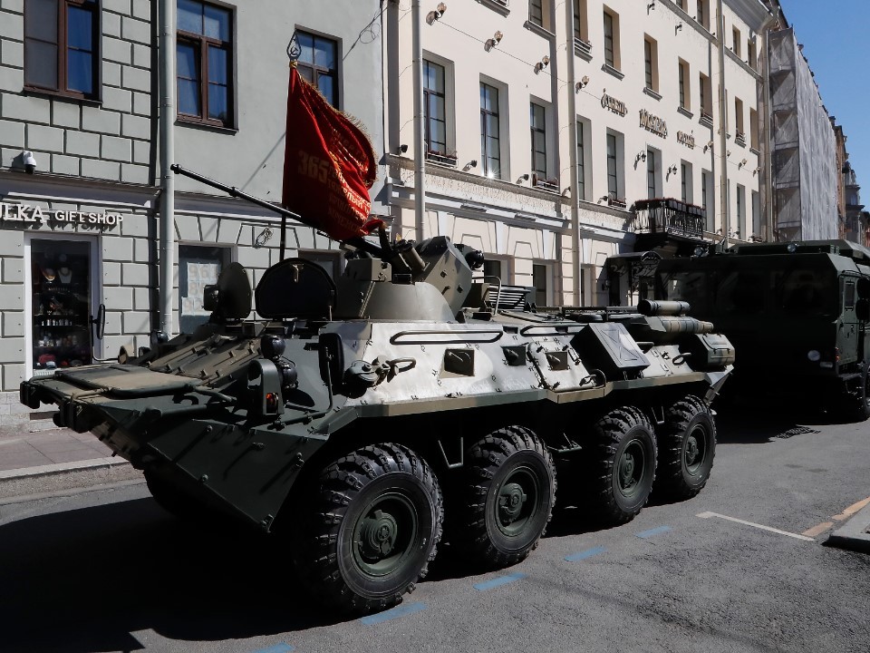 Центр Москвы перекроют для военной техники для репетиции Парада Победы
