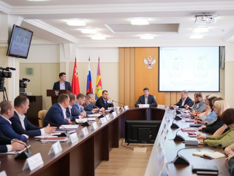 Ежедневно около 150 обращений по вопросам ЖКХ поступает в администрацию округа