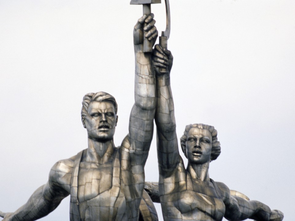 Оторванный нос, Абрамцево, Вера Мухина: на выставке расскажут, как создавалась скульптура «Рабочий и колхозница»