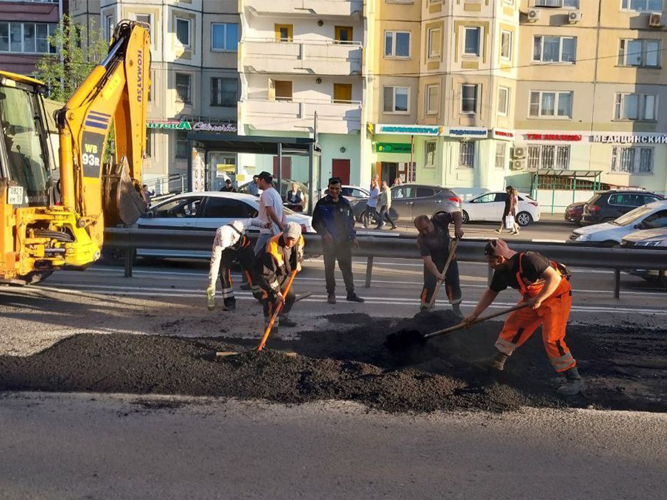 В Королеве с начала года ликвидировали более 4,5 тысячи ям на дорогах
