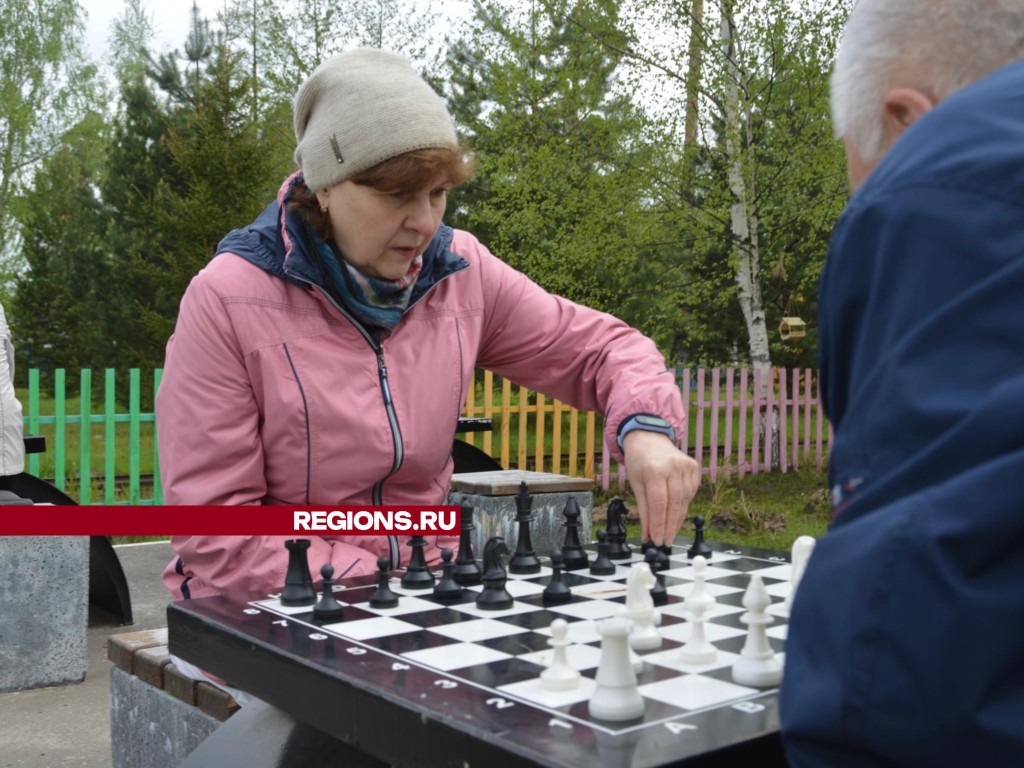 Любителей настольного тенниса и шахмат ждут в шатурском парке | REGIONS.RU  / Шатура