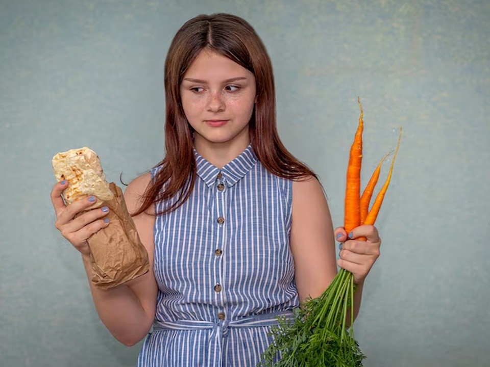 Врачи объясняют: почему «сухояд» может быть вреден для организма