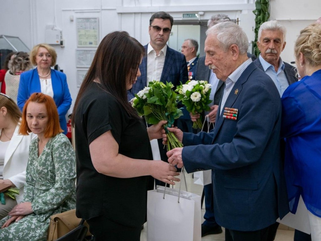 Памяти героев: семьи погибших участников СВО собрались в  Музейно-выставочном центре Реутова | REGIONS.RU / Реутов