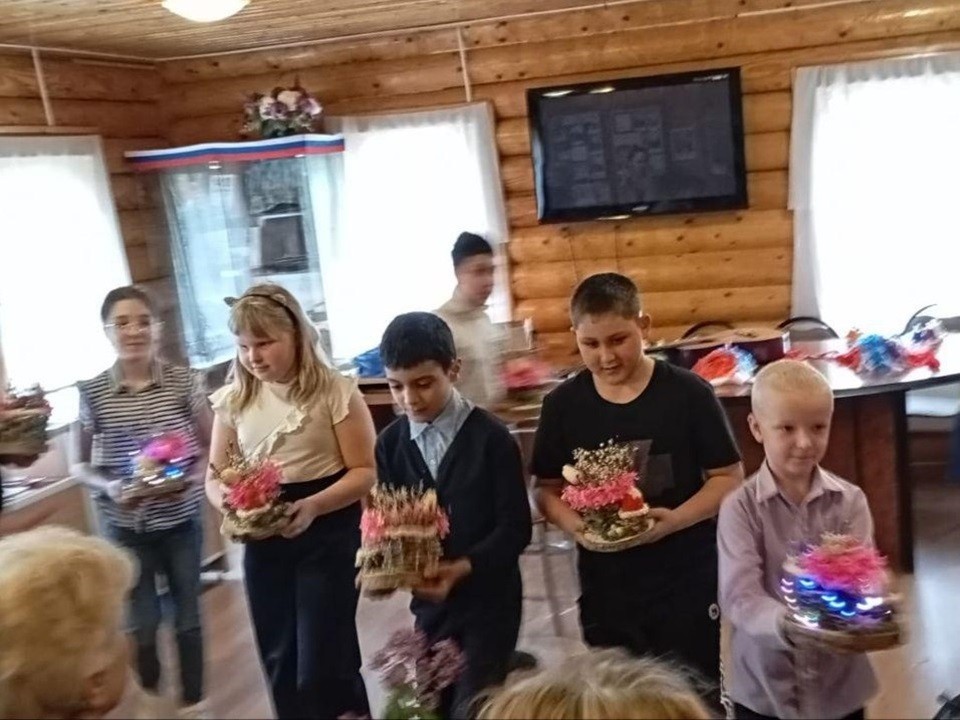 Особенные дети из Фрязина сделали подарок ветеранам-детям войны