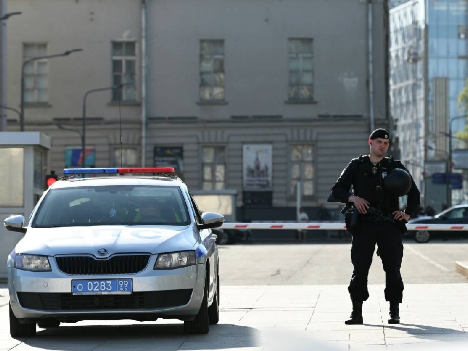 Двое мужчин жестоко избили семейную пару в Люберцах