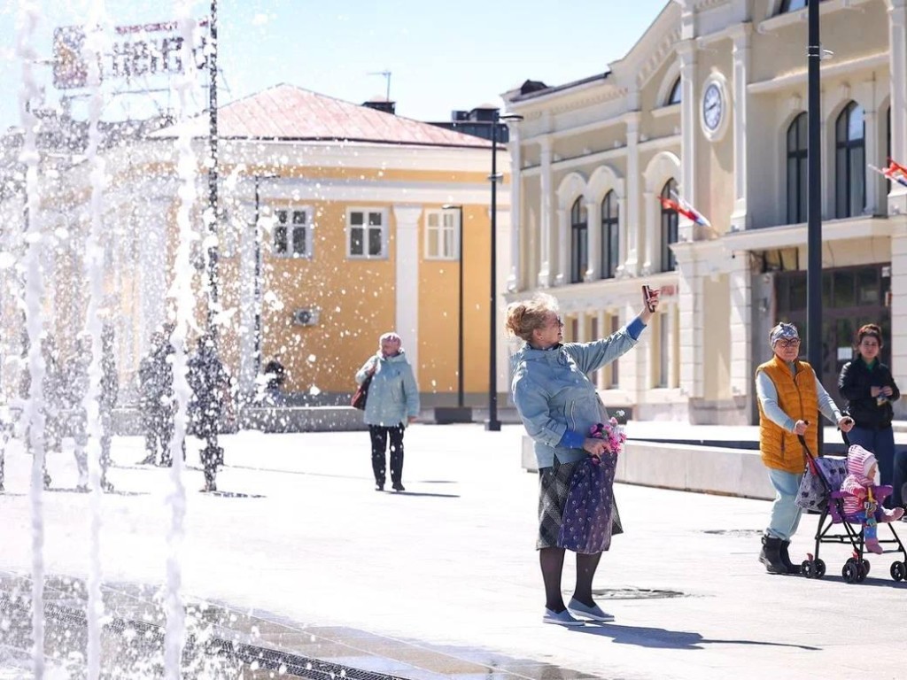 Советскую площадь открыли в Дмитрове в День Победы